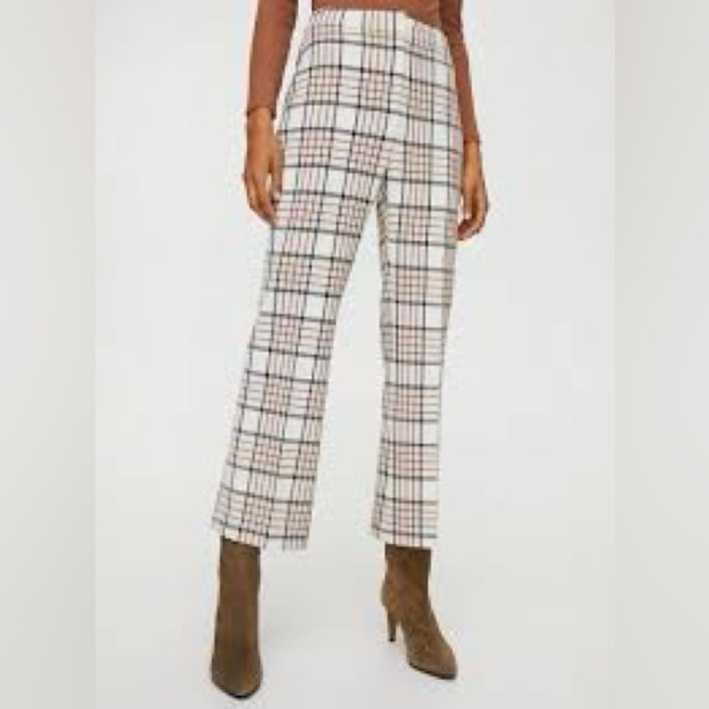 Aritzia Wilfred genie check size 8 pants….